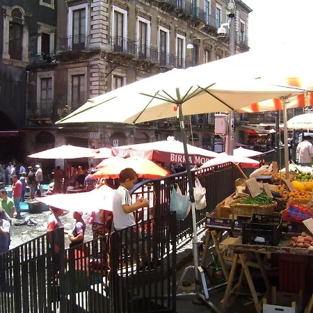 Casa Di Chiara Pieno Centro Storico Catânia
